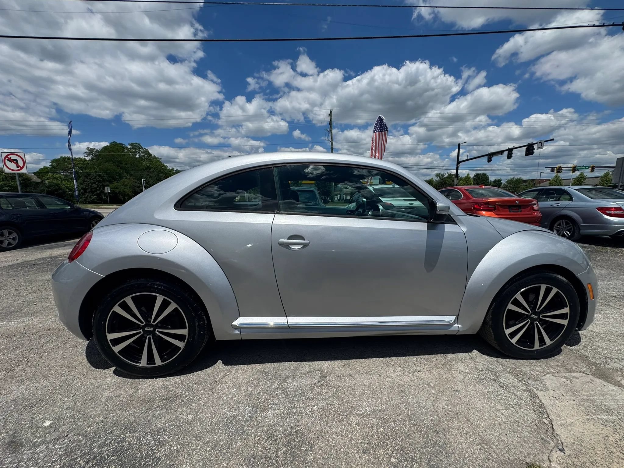 Used 2012 Volkswagen Beetle 2.5 FWD image 6