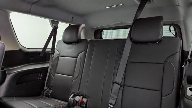 Used 2018 Chevrolet Suburban Premier image 18