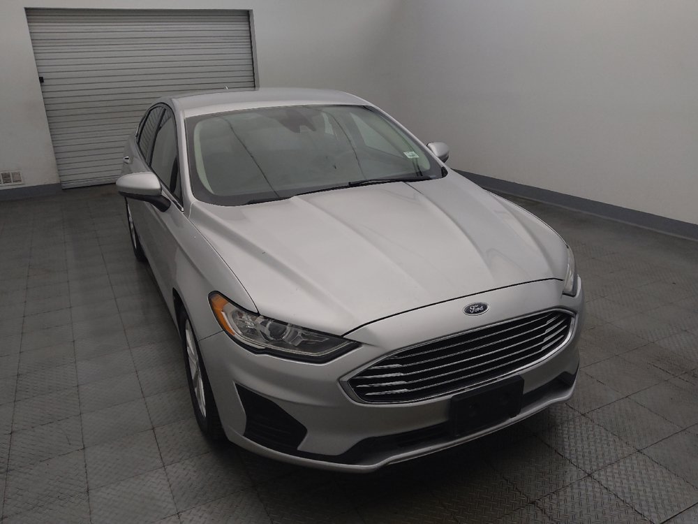 Used 2019 Ford Fusion SE FWD image 14