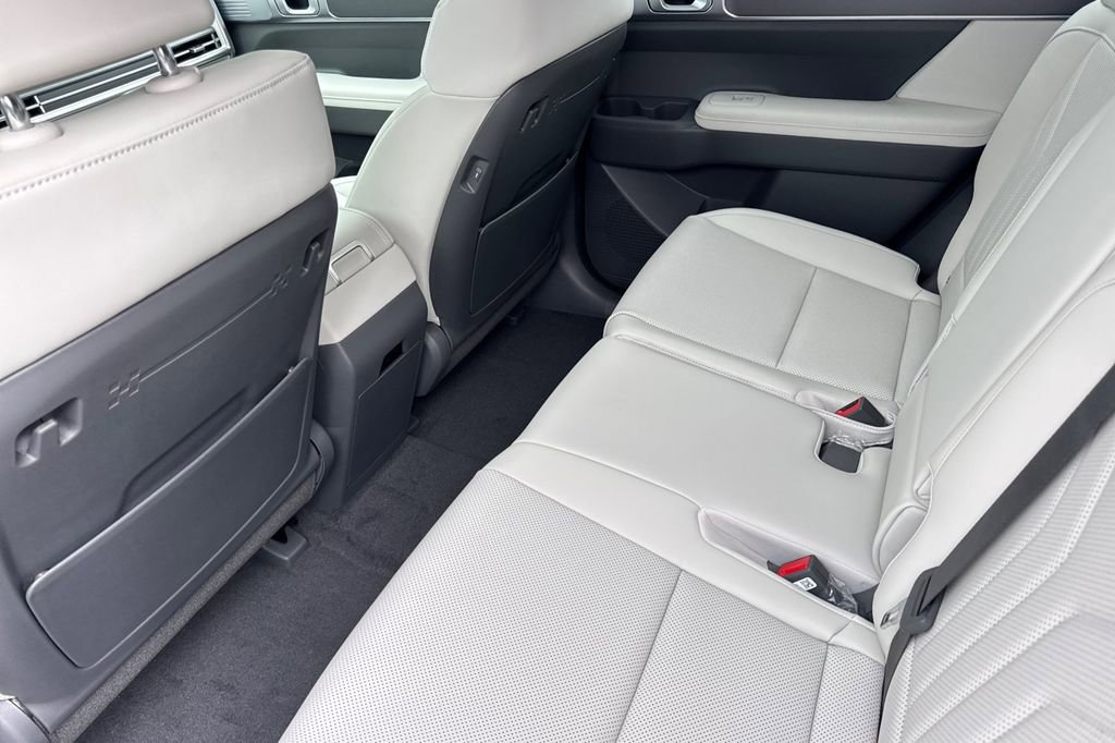 New 2026 Hyundai Santa Fe SEL image 9