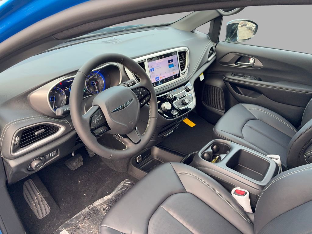 New 2026 Chrysler Pacifica Select w/ S Appearance Package image 10