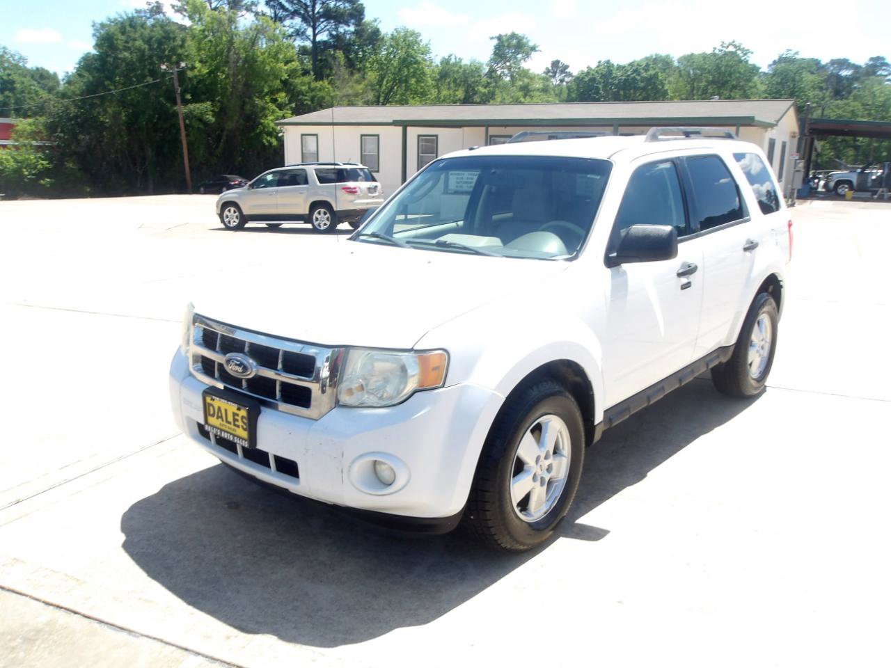 Used 2010 Ford Escape XLT FWD image 2