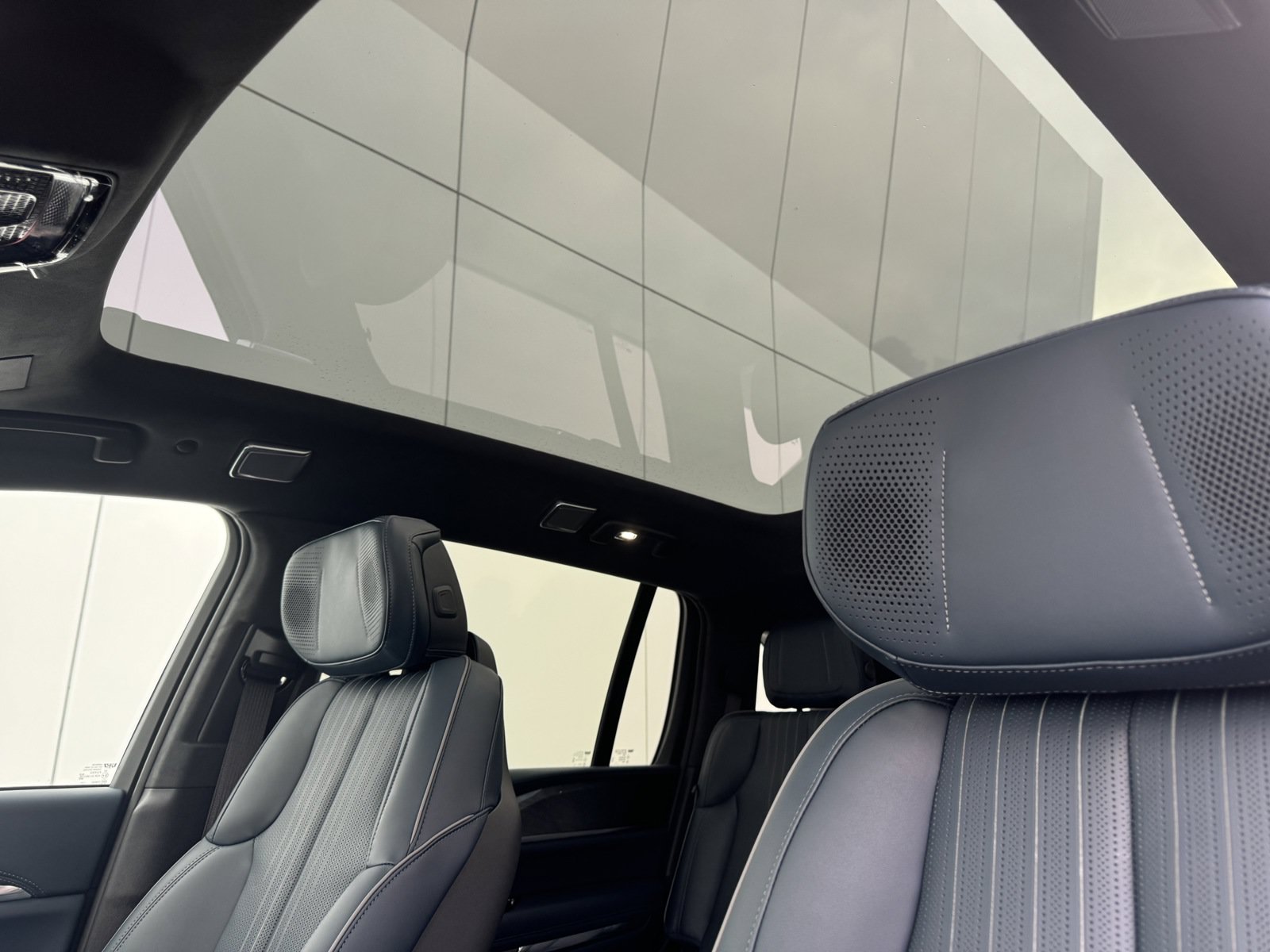 New 2025 Cadillac Escalade IQ Sport 2 AWD/4WD image 15