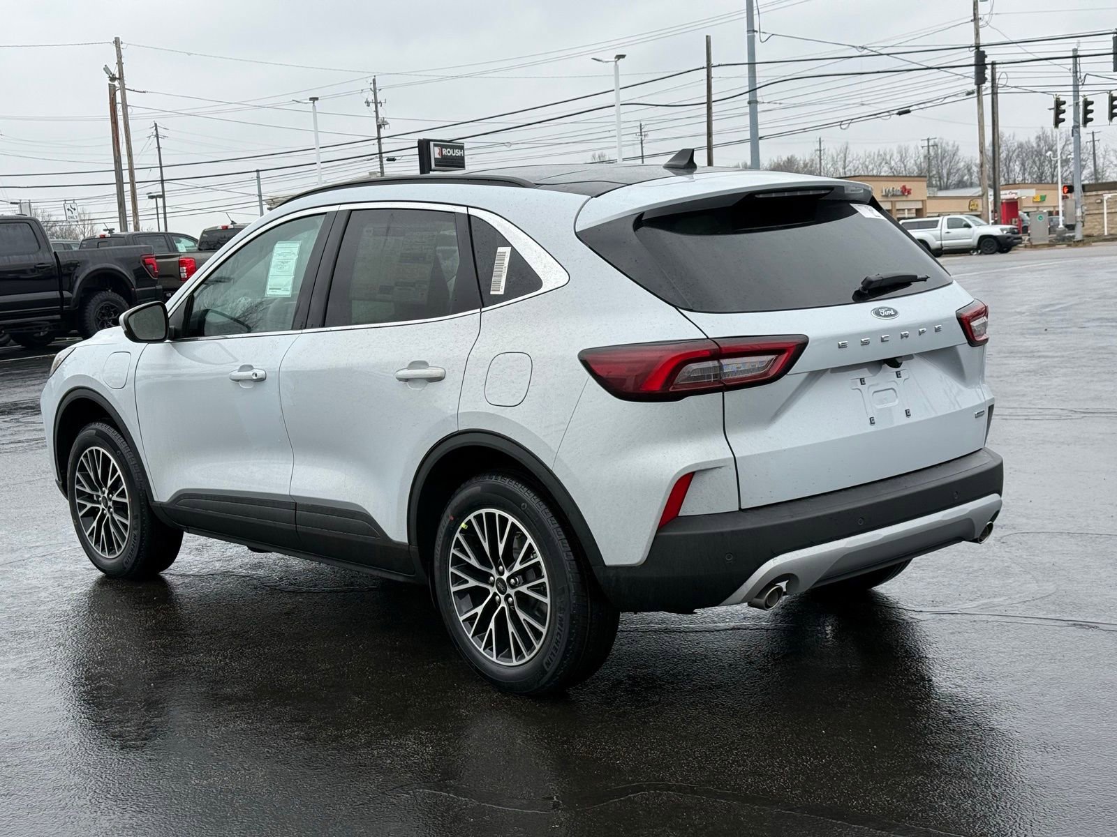 New 2026 Ford Escape SE image 3