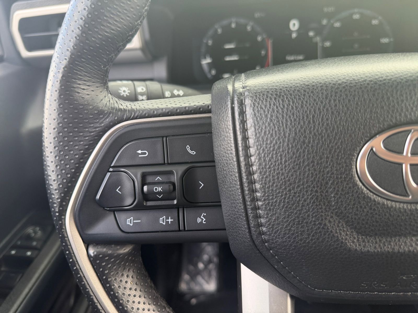 Certified 2025 Toyota 4Runner TRD Off-Road image 20