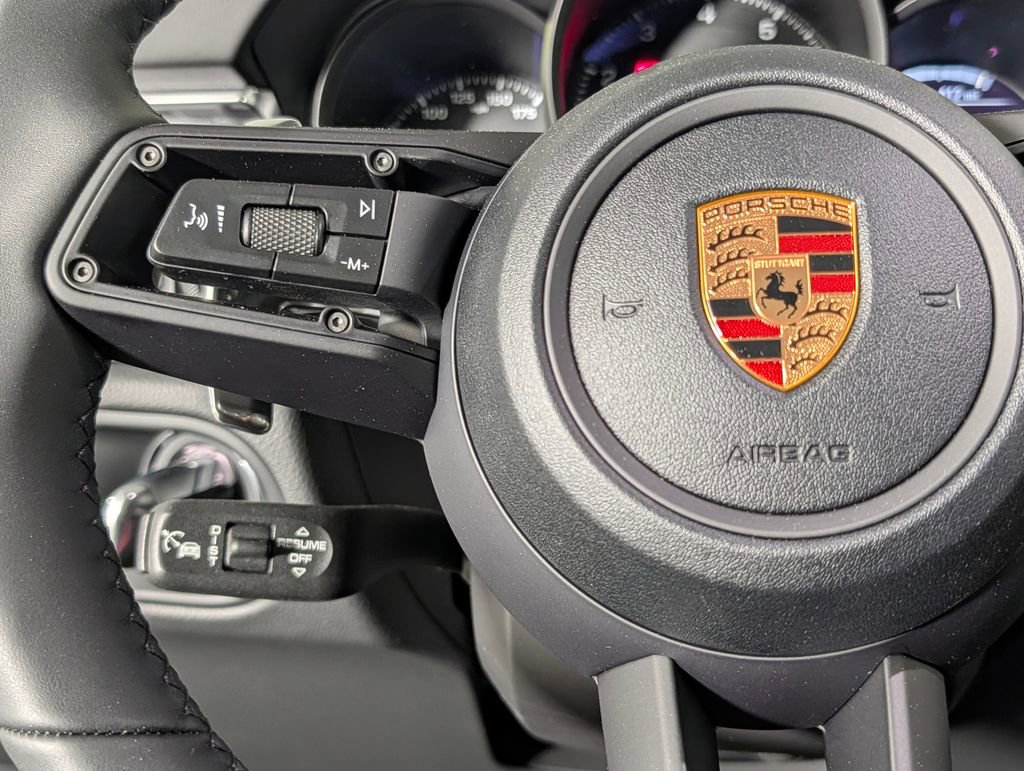 New 2026 Porsche Macan image 36