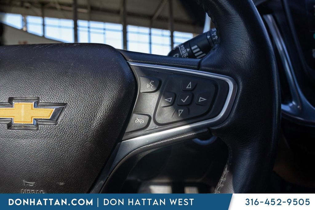 Used 2025 Volkswagen Atlas SE image 11