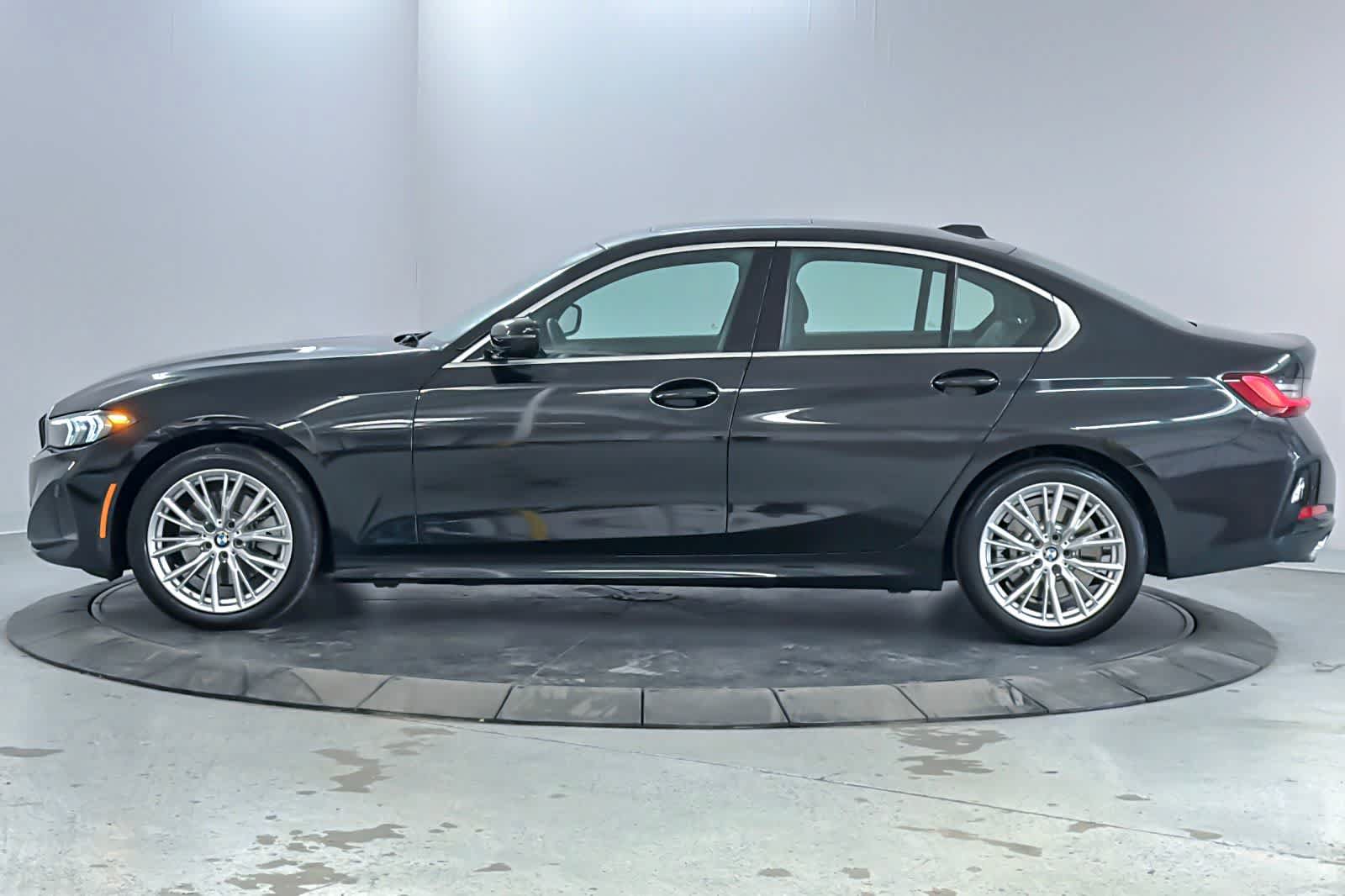 Used 2024 BMW 330i Sedan w/ Convenience Package RWD image 5