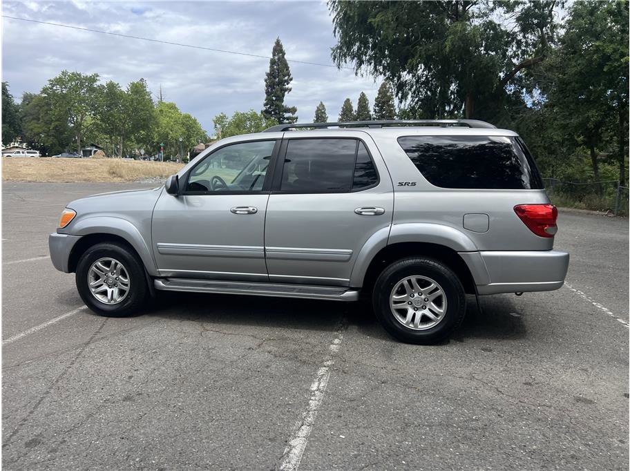 Used 2006 Toyota Sequoia SR5 RWD image 4
