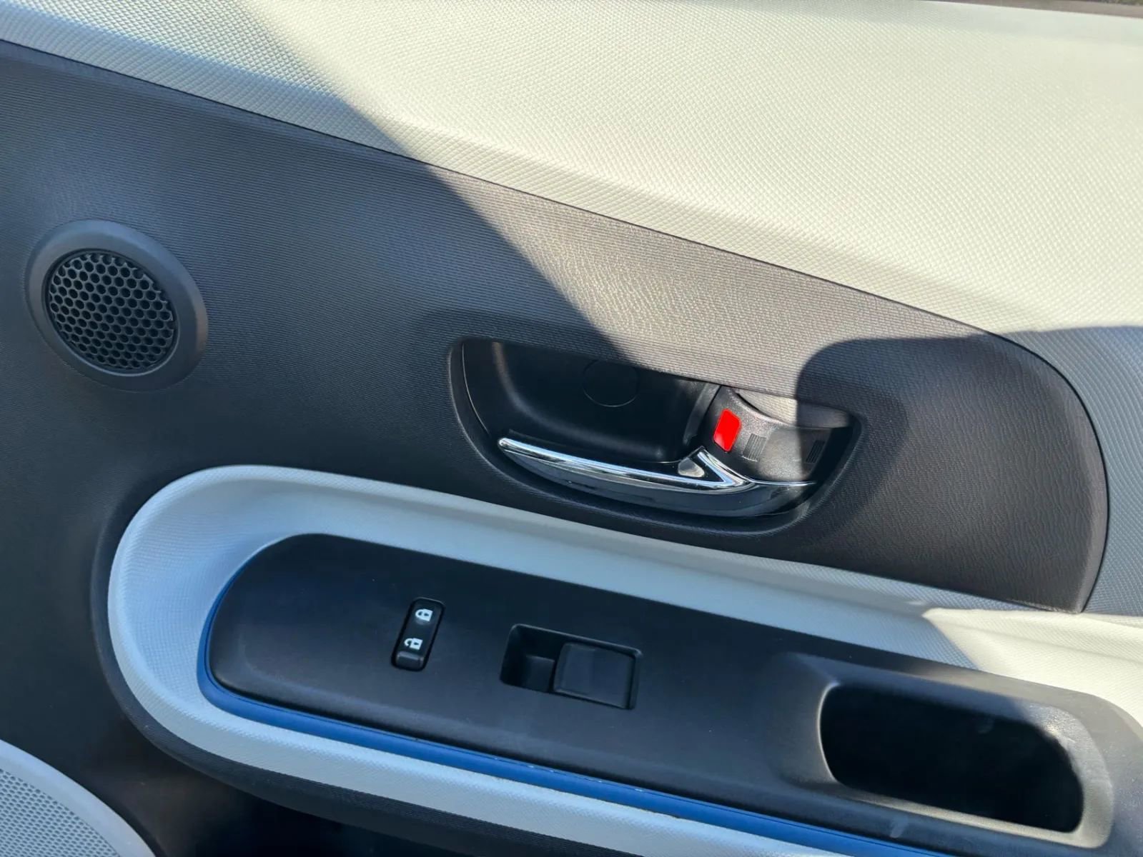 Used 2012 Toyota Prius C Three FWD image 16