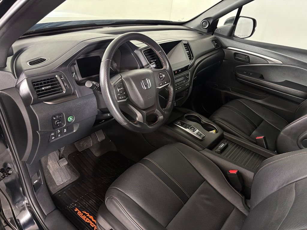 Used 2023 Honda Passport TrailSport image 16