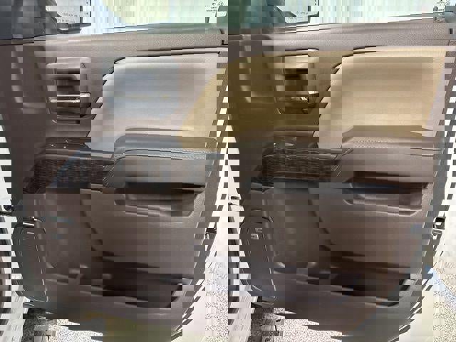 Used 2016 GMC Sierra 1500 Denali w/ Enhanced Driver Alert Package image 17