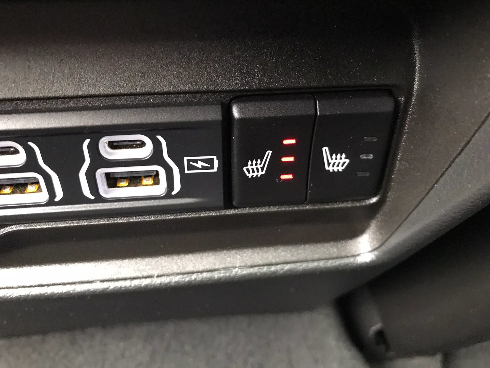Used 2023 Jeep Grand Cherokee 4WD 4xe image 42
