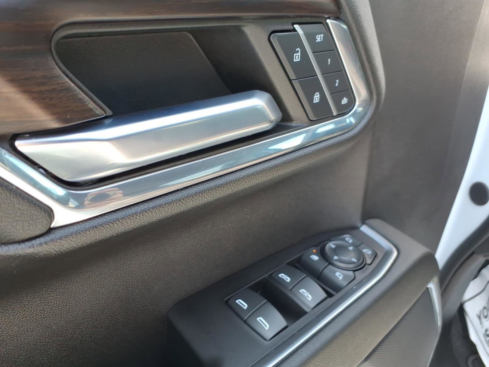 Used 2024 GMC Sierra 1500 SLT w/ X31 Off-Road Package image 13