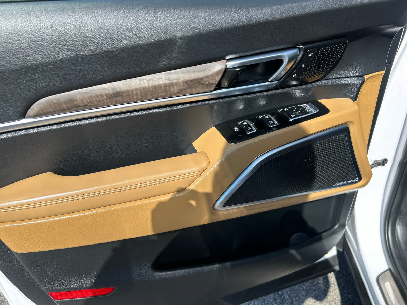 Used 2022 Kia Telluride SX FWD image 12