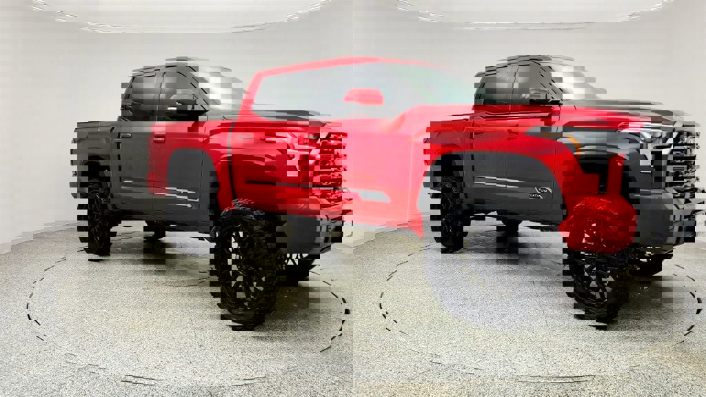 Used 2025 Toyota Tundra Platinum image 3