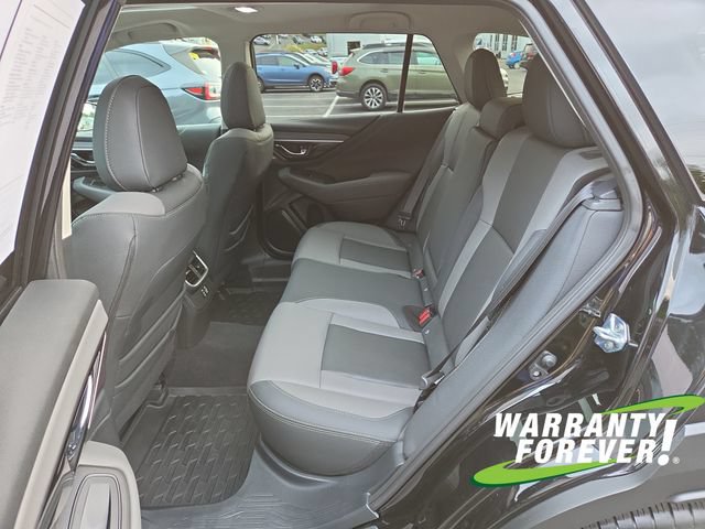 Used 2025 Subaru Outback Onyx Edition AWD/4WD image 16