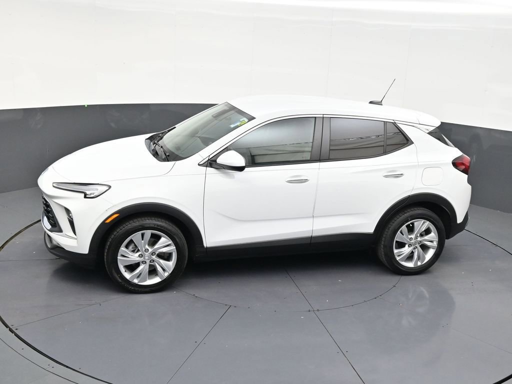 Used 2024 Buick Encore GX Preferred FWD image 13