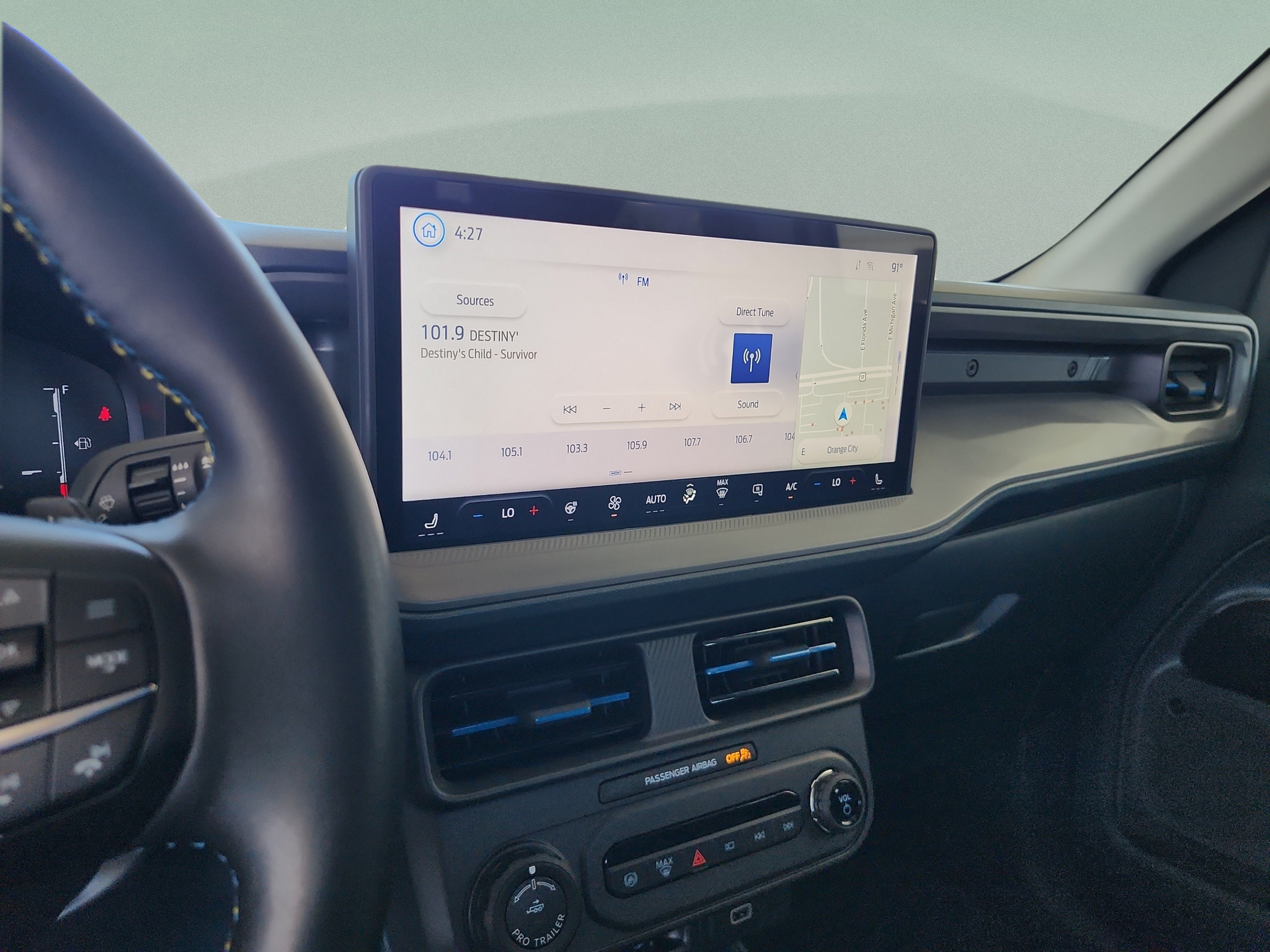 Used 2025 Ford Maverick Lobo AWD/4WD image 13