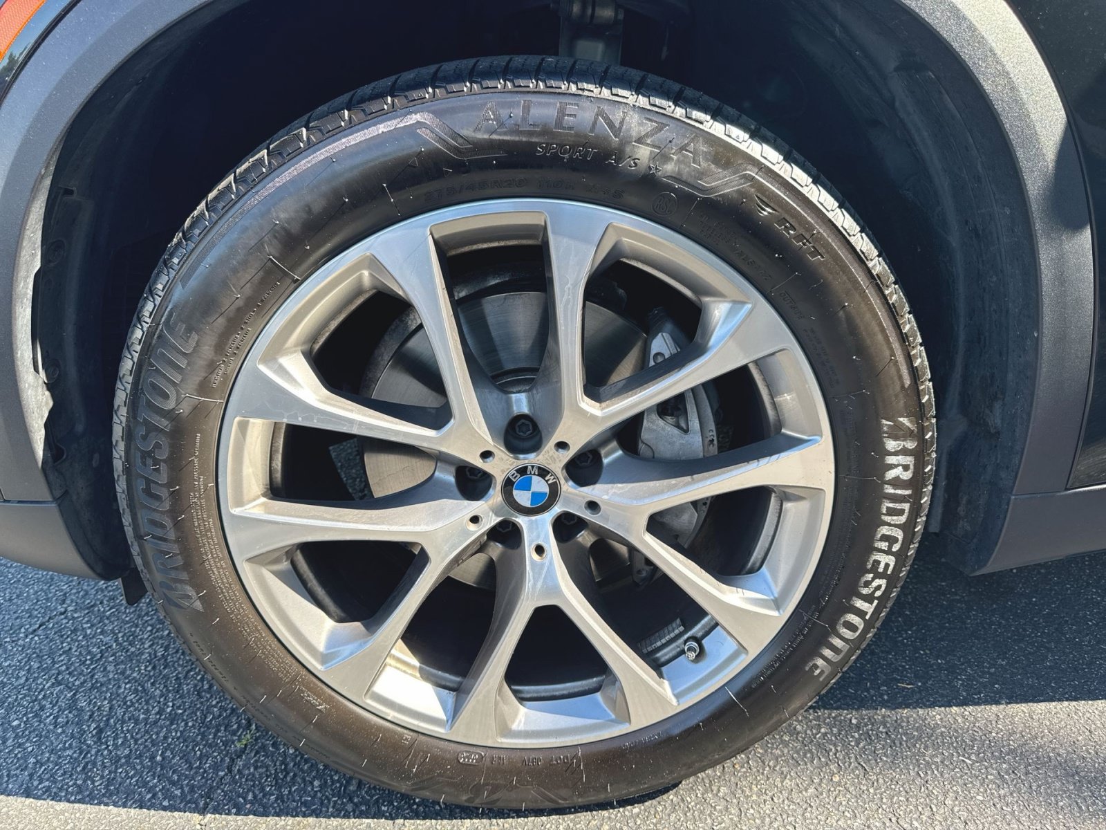 Used 2024 BMW X5 xDrive40i w/ Premium Package AWD/4WD image 7