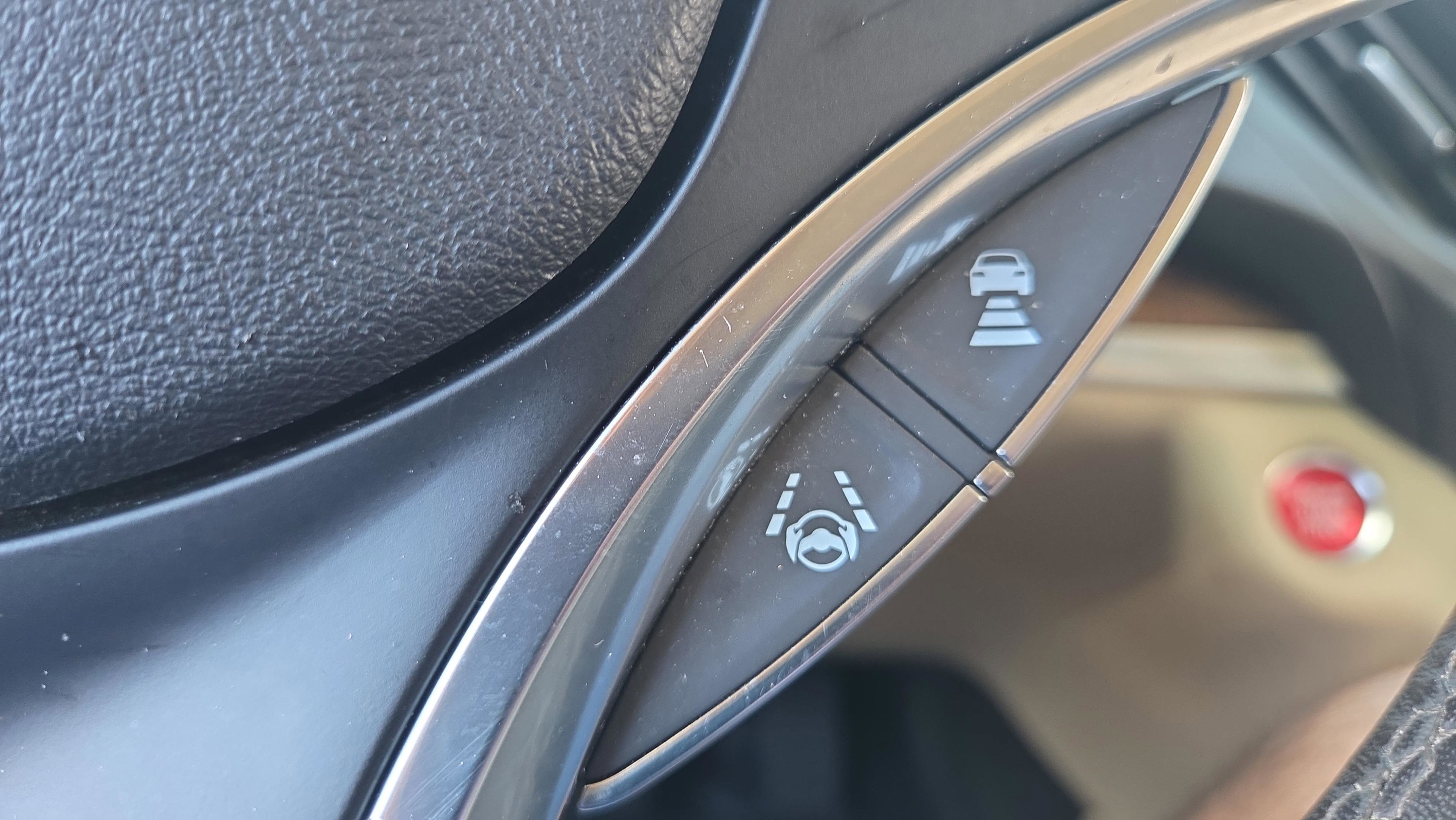 Used 2018 Acura MDX SH-AWD w/ Technology Package image 26