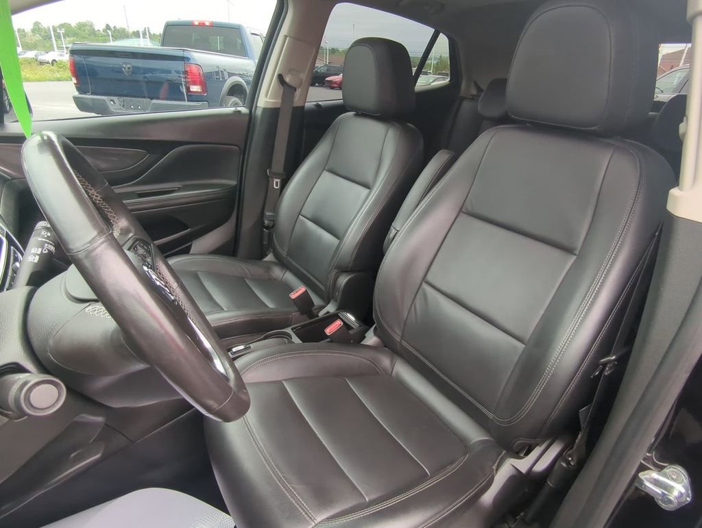 Used 2019 Buick Encore Essence w/ Safety Package II AWD/4WD image 11