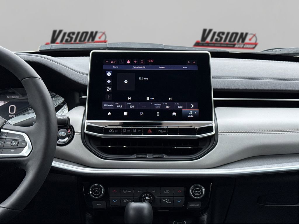 Used 2025 Jeep Compass Limited image 18