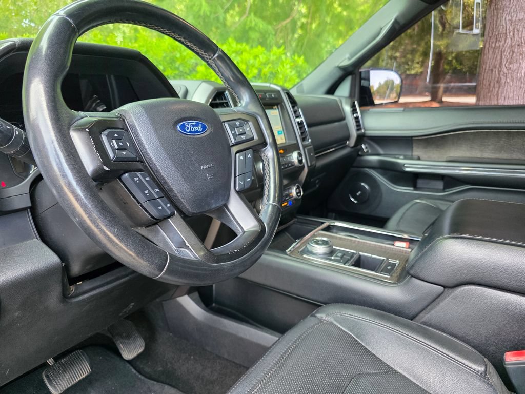 Used 2019 Ford Expedition Limited RWD image 15