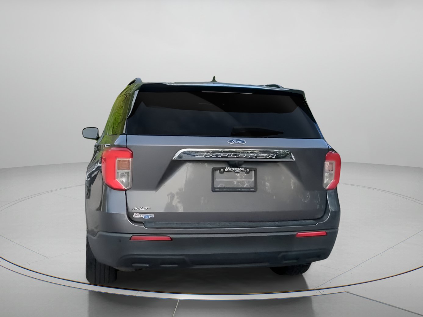 Certified 2021 Ford Explorer XLT RWD image 23