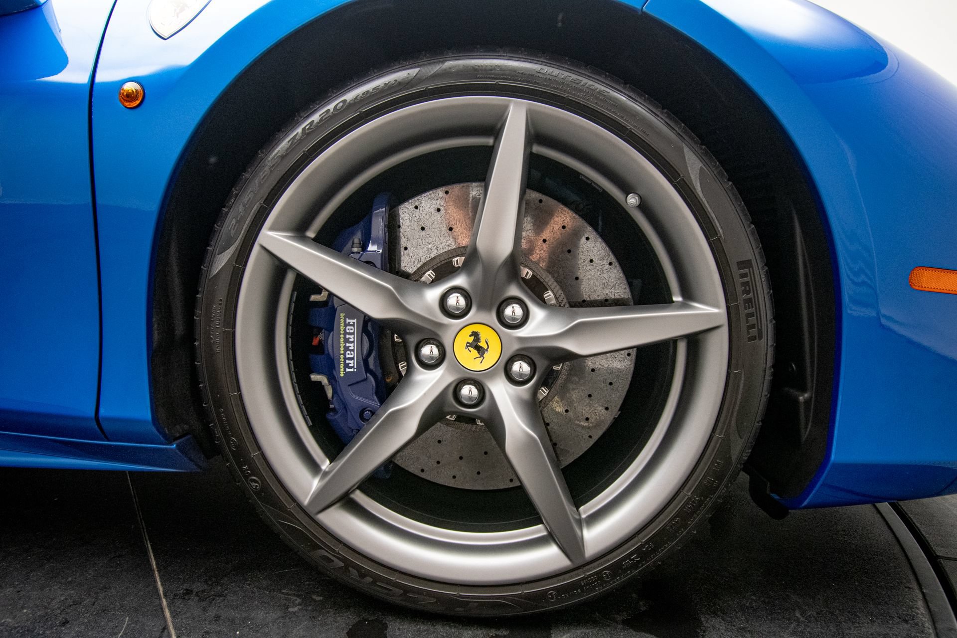 Used 2017 Ferrari 488 Spider RWD image 45