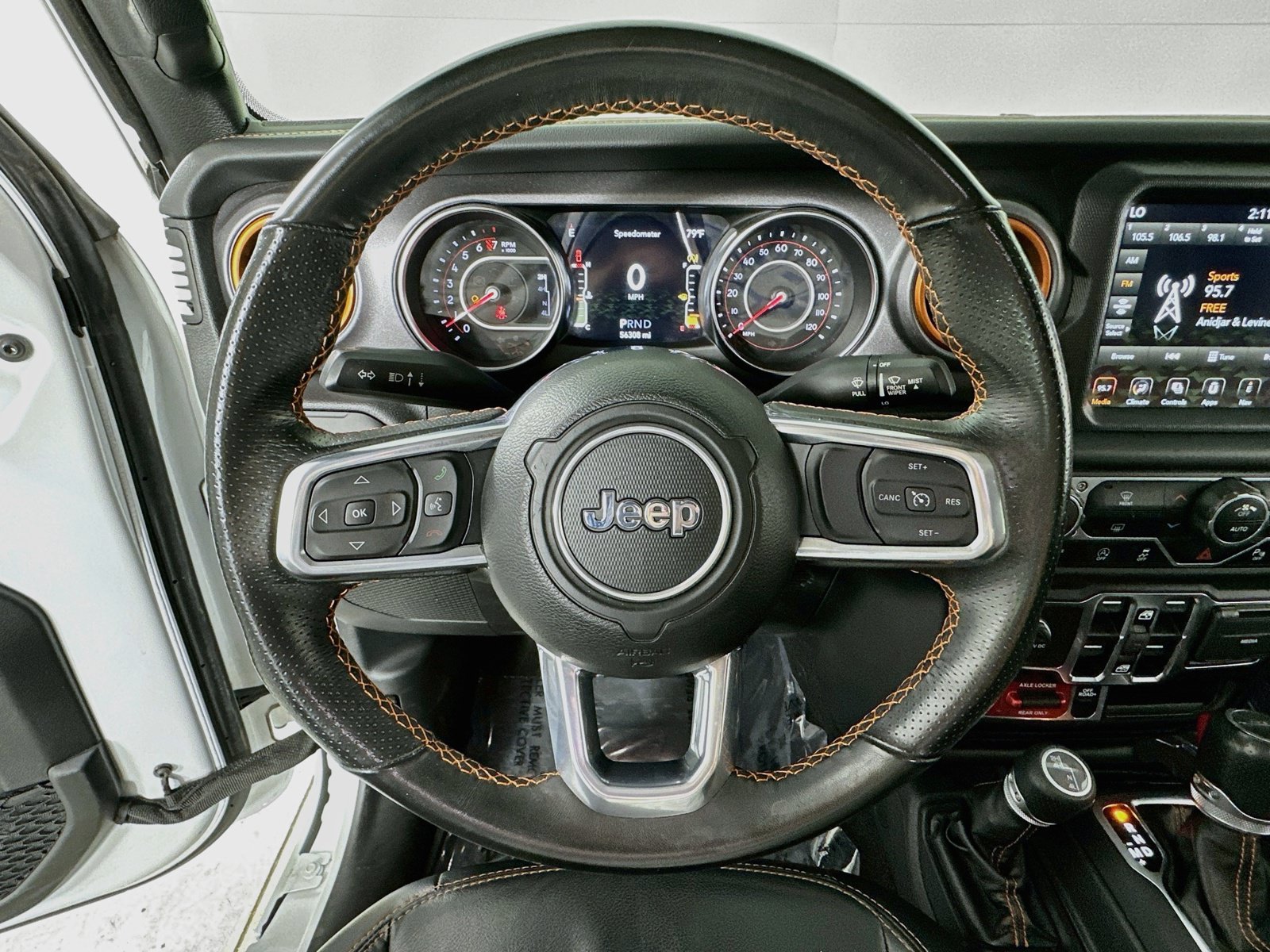 Used 2021 Jeep Gladiator Mojave AWD/4WD image 11