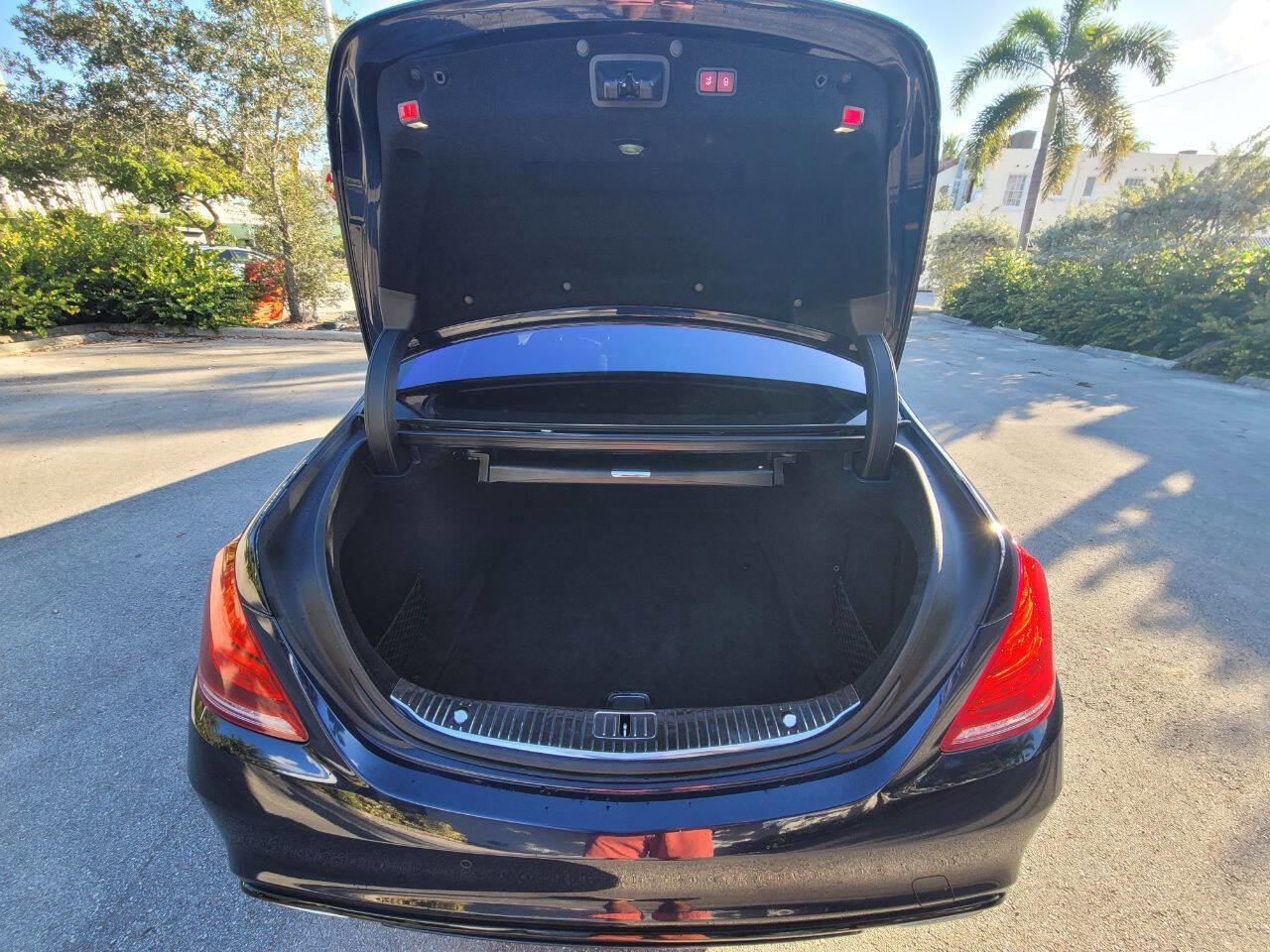 Used 2015 Mercedes-Benz S 550 Sedan image 11