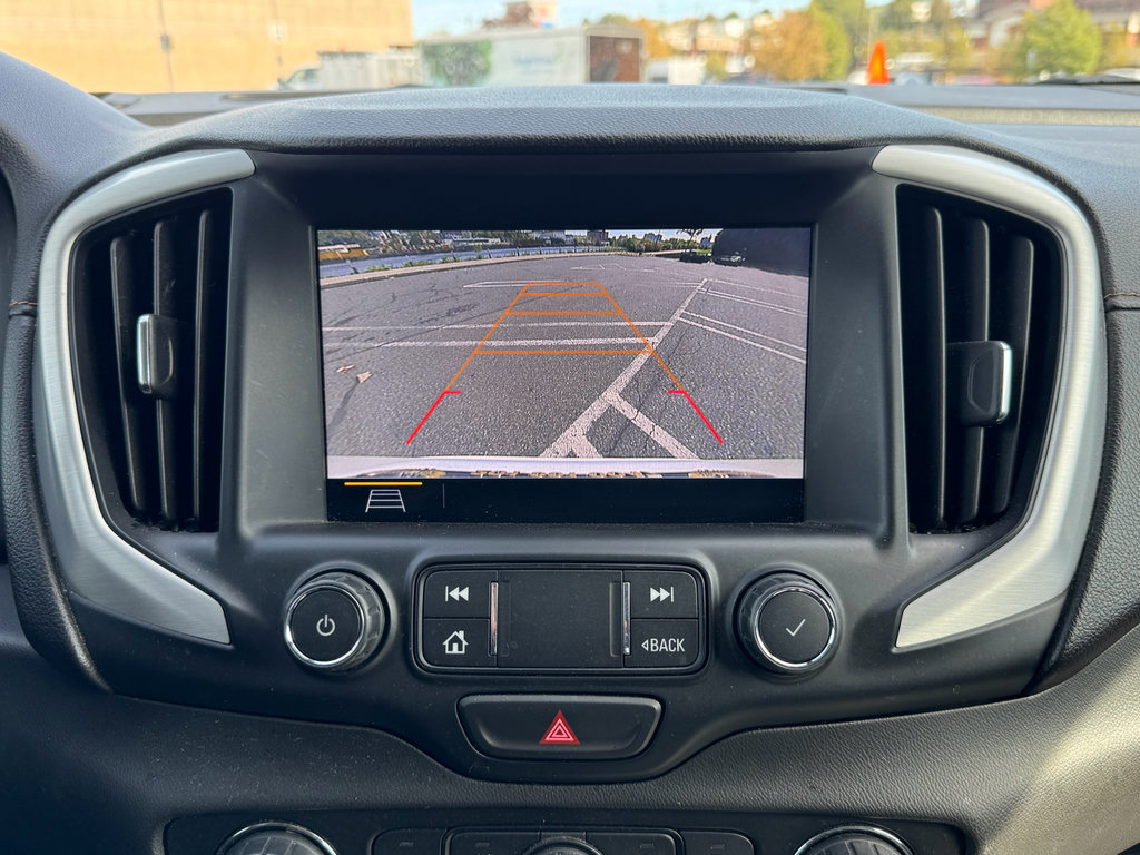 Used 2020 GMC Terrain SLT image 16