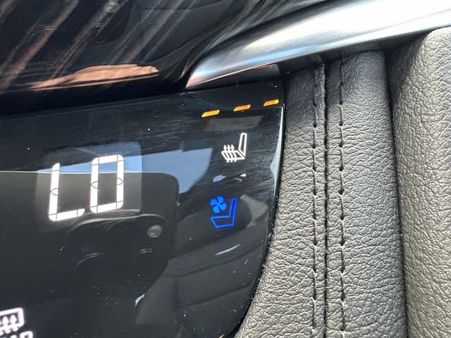 Certified 2024 Cadillac XT6 Premium Luxury w/ LPO, Floor Liner Package AWD/4WD image 49
