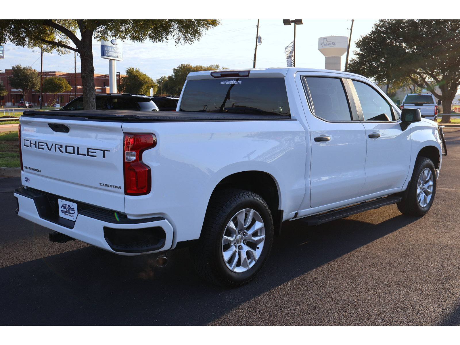 Used 2020 Chevrolet Silverado 1500 Custom w/ Custom Value Package RWD image 9