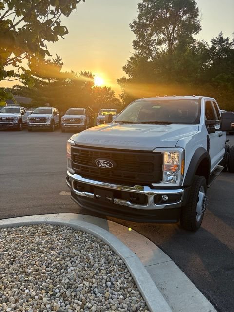 New 2027 Ford F550 4x4 Supercab Super Duty w/ XL Chrome Package image 11