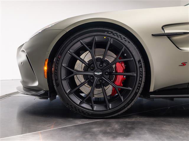 New 2026 Aston Martin V8 Vantage S RWD image 4