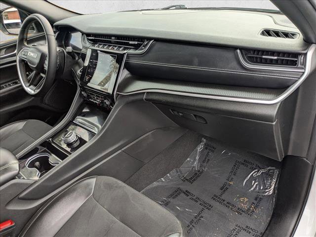 Used 2023 Jeep Grand Cherokee Altitude image 20