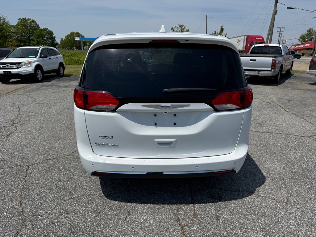 Used 2018 Chrysler Pacifica Touring Plus image 6