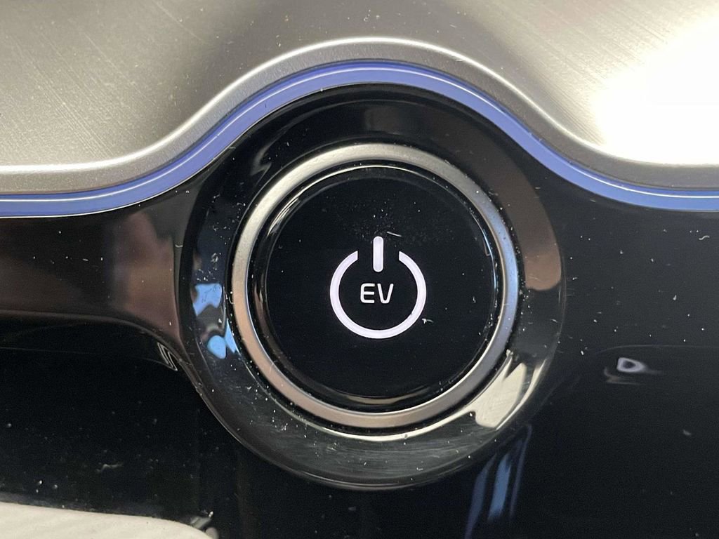 Used 2022 Kia EV6 GT-Line w/ First Edition Package AWD/4WD image 23