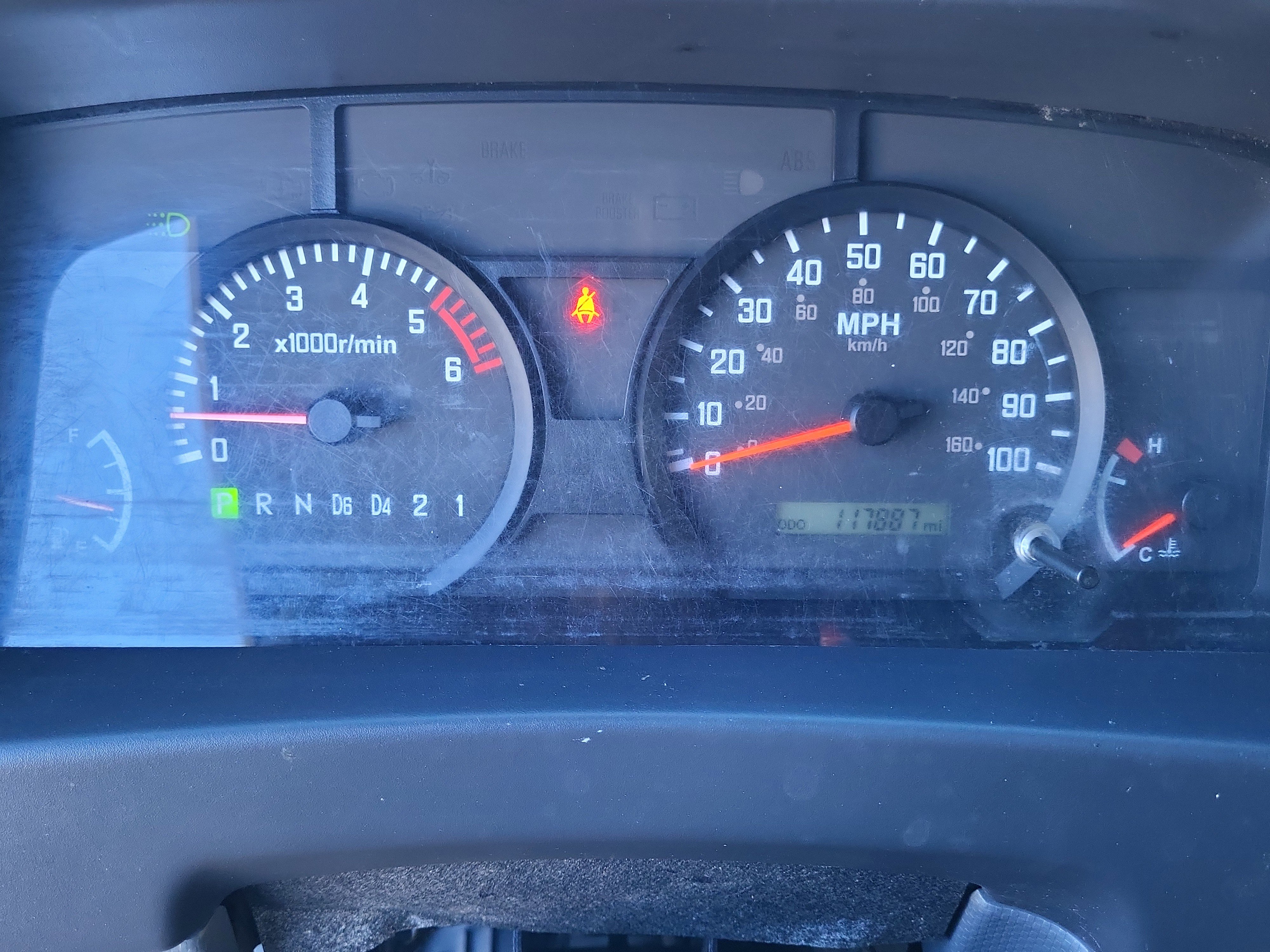 Used 2018 Isuzu NPR image 11