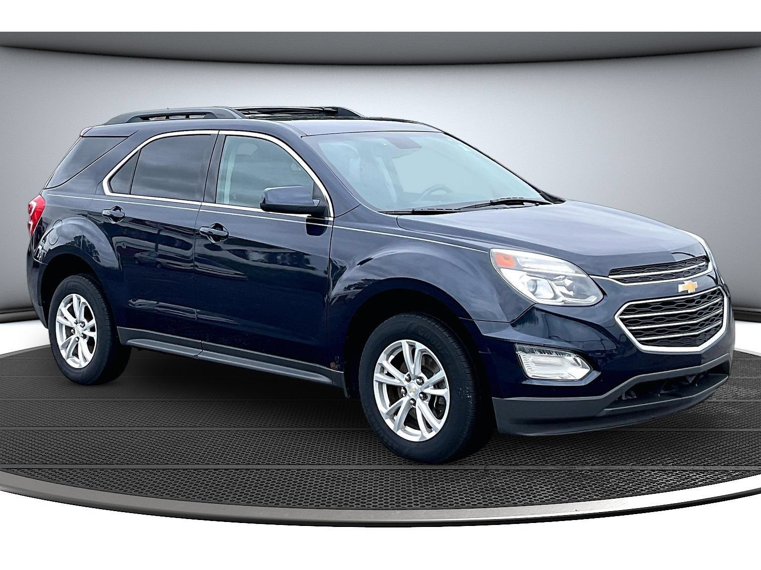 Used 2016 Chevrolet Equinox LT w/ Convenience Package AWD/4WD image 2