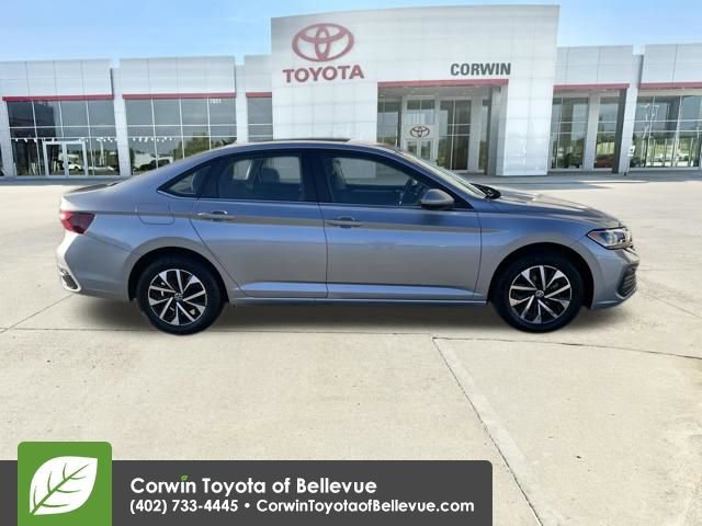 Used 2024 Volkswagen Jetta S image 6