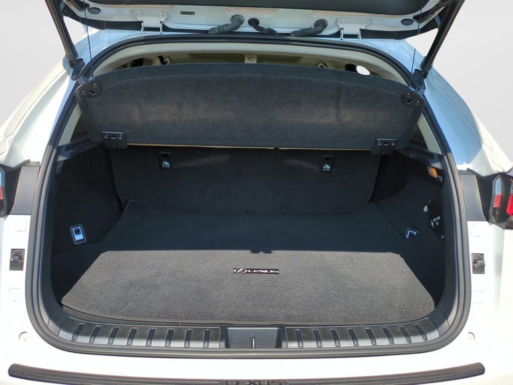 Used 2017 Lexus NX 200t FWD image 12