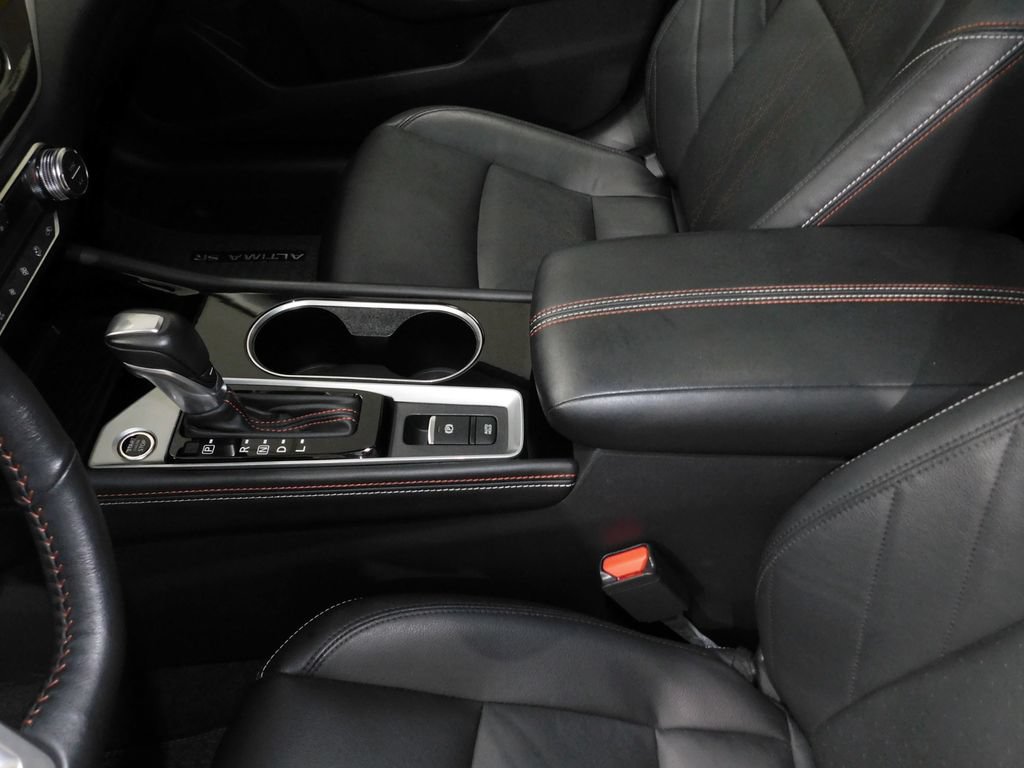 Used 2025 Nissan Altima 2.5 SR AWD/4WD image 29