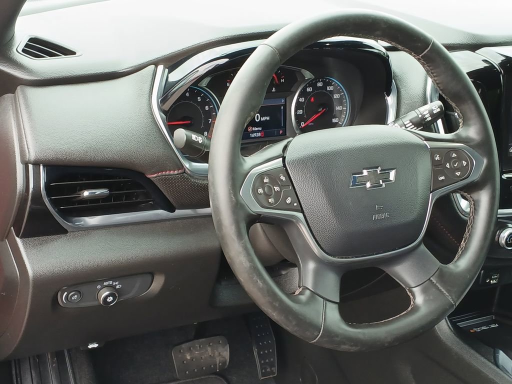 Used 2023 Chevrolet Traverse RS image 18