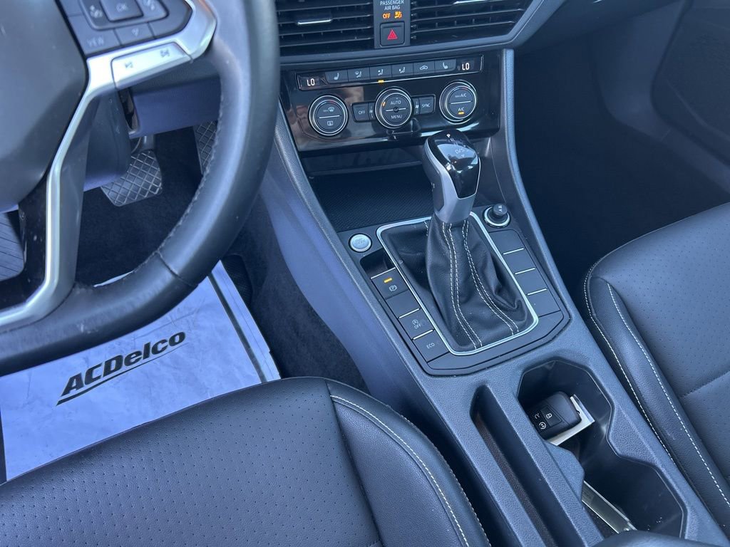 Used 2024 Volkswagen Jetta SE FWD image 20