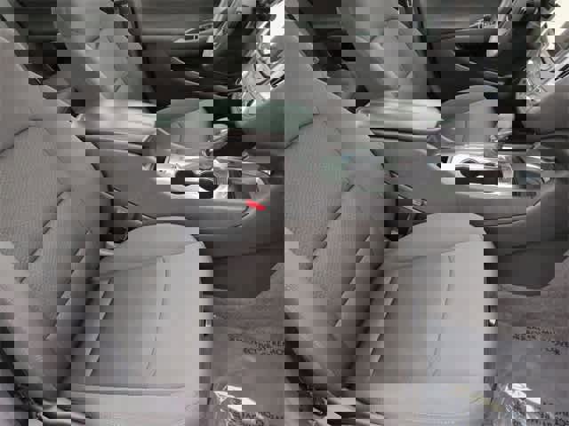 Used 2024 Chevrolet Malibu LT image 23