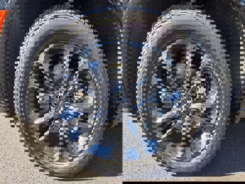 Used 2025 Dodge Durango GT image 9