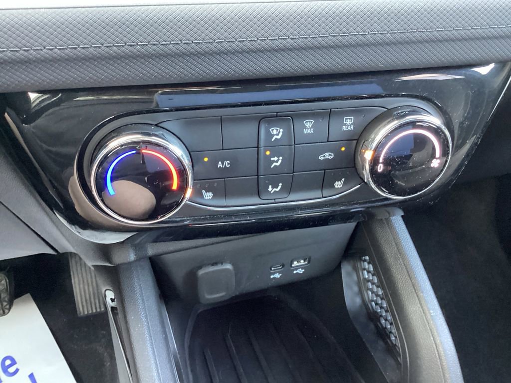 Used 2024 Chevrolet TrailBlazer LT w/ LT Cold Weather Package image 35